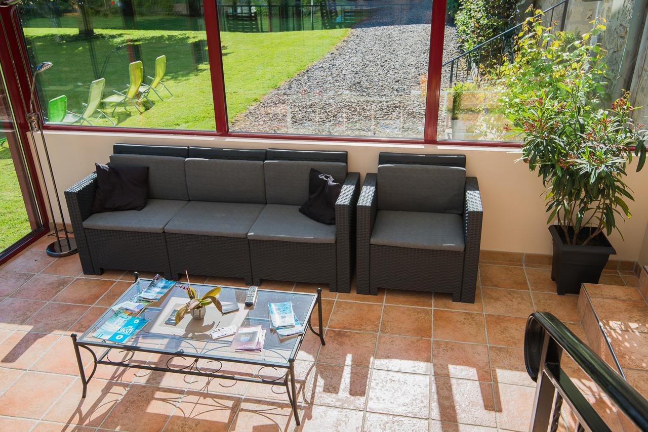 Au Jardin Fleuri Villa Vauxaillon Exterior photo